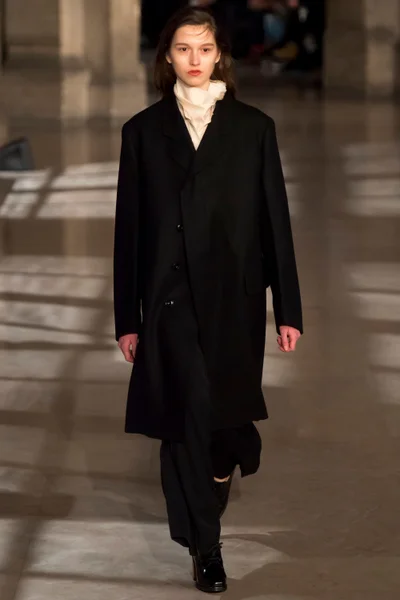 Look 9